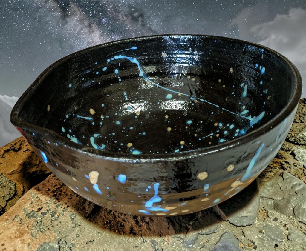 黒織部片口鉢