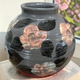 壺 ツバキ絵, 2001
